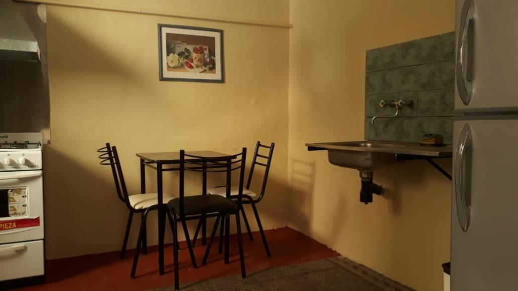 Hotel San Carlos Buenos Aires Esterno foto